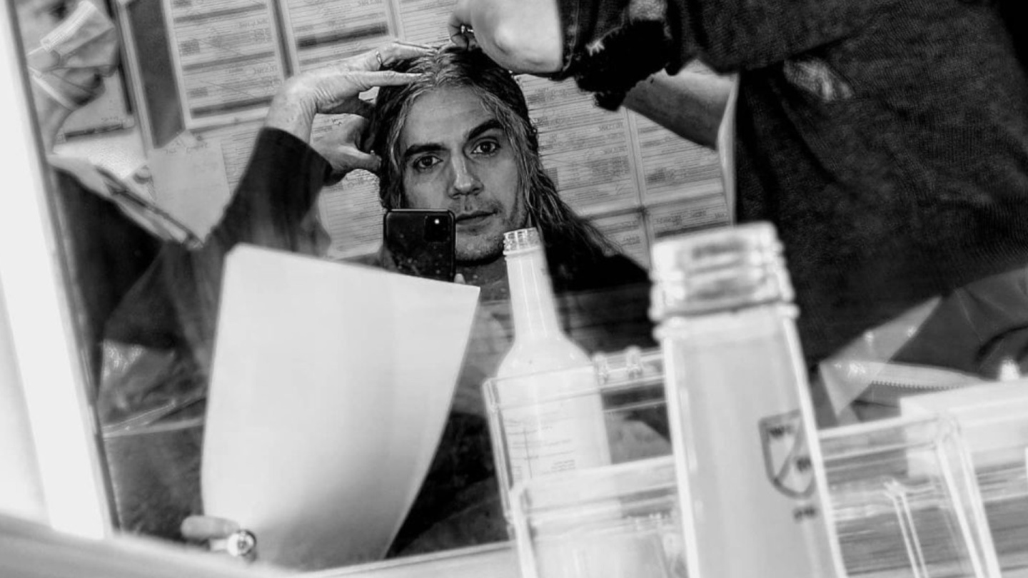 《獵魔士》演員亨利卡維爾社群貼文暗示將參與《質量效應》系列有關的神秘計畫