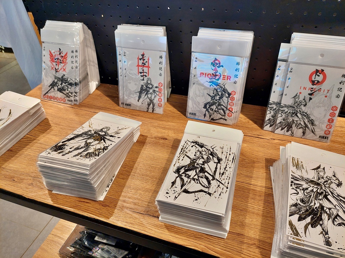 女神印,還有燙金卡片