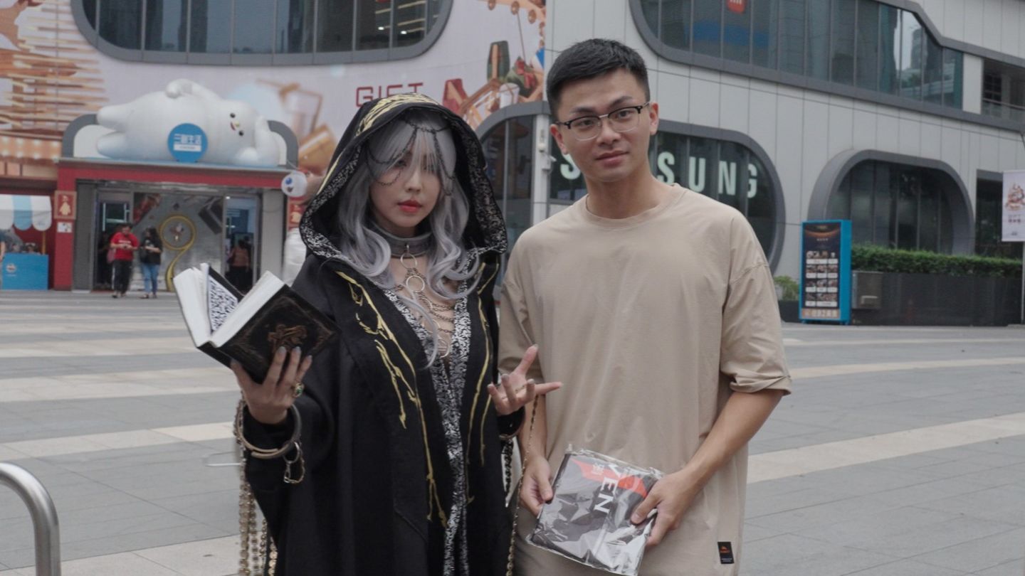 《RAVEN 2：渡鴉》上市在即！人氣網紅「希希」化身遊戲角色「古列爾」降臨街頭
