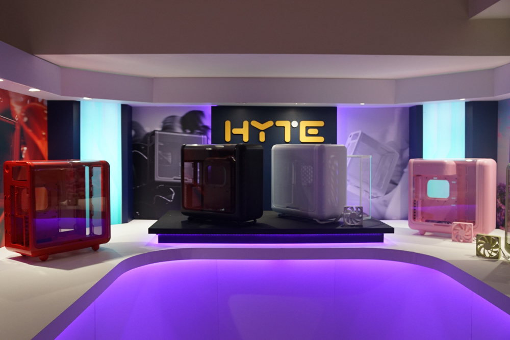 HYTE 展示全新 X50 電腦機殼系列與多色配件,主打圓角外觀以及散熱效能及耐用性