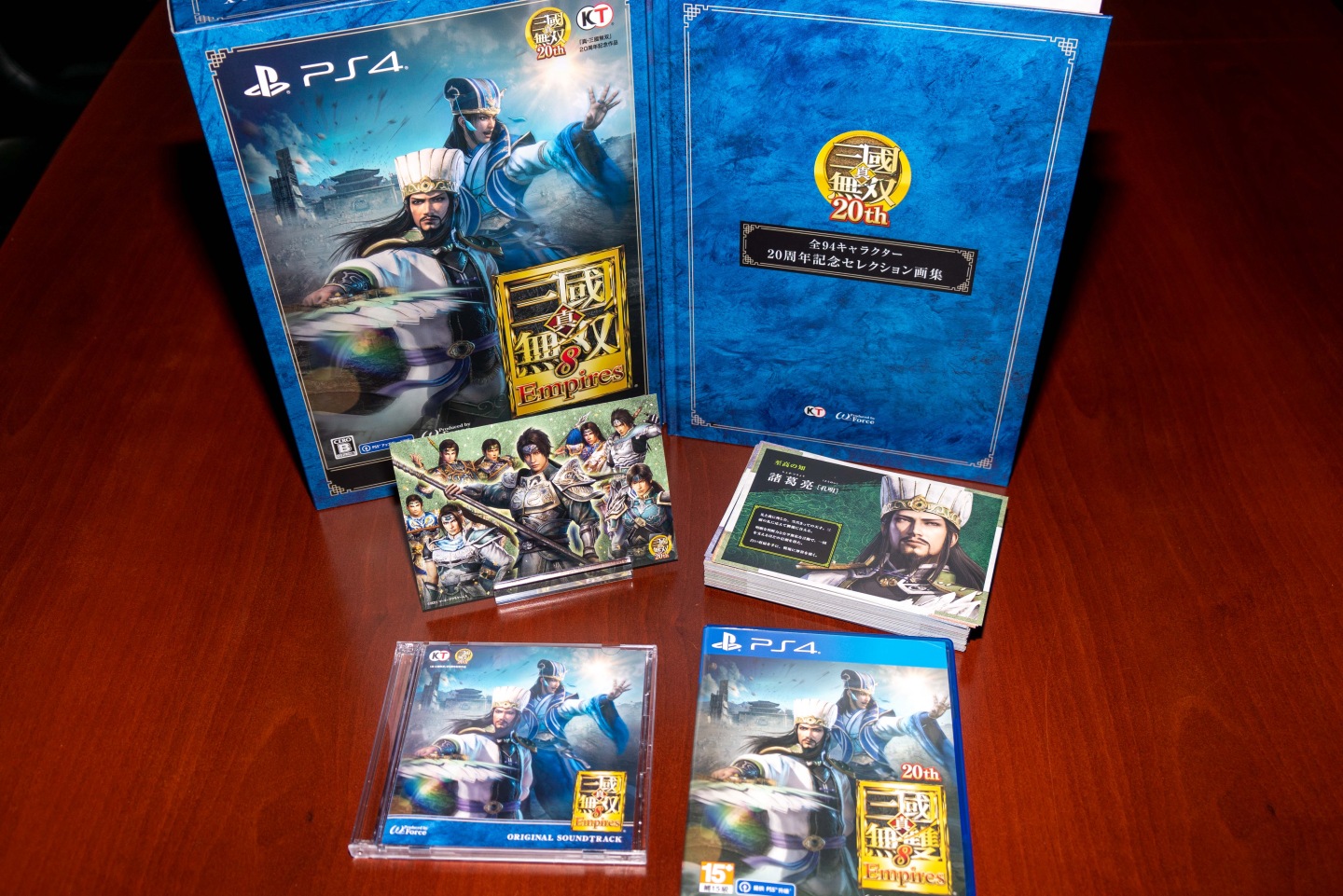 【開箱】《真‧三國無雙 8 Empires》20 週年紀念 BOX 精選歷代 94 名武將造型及圖繪,回顧系列發展軌跡