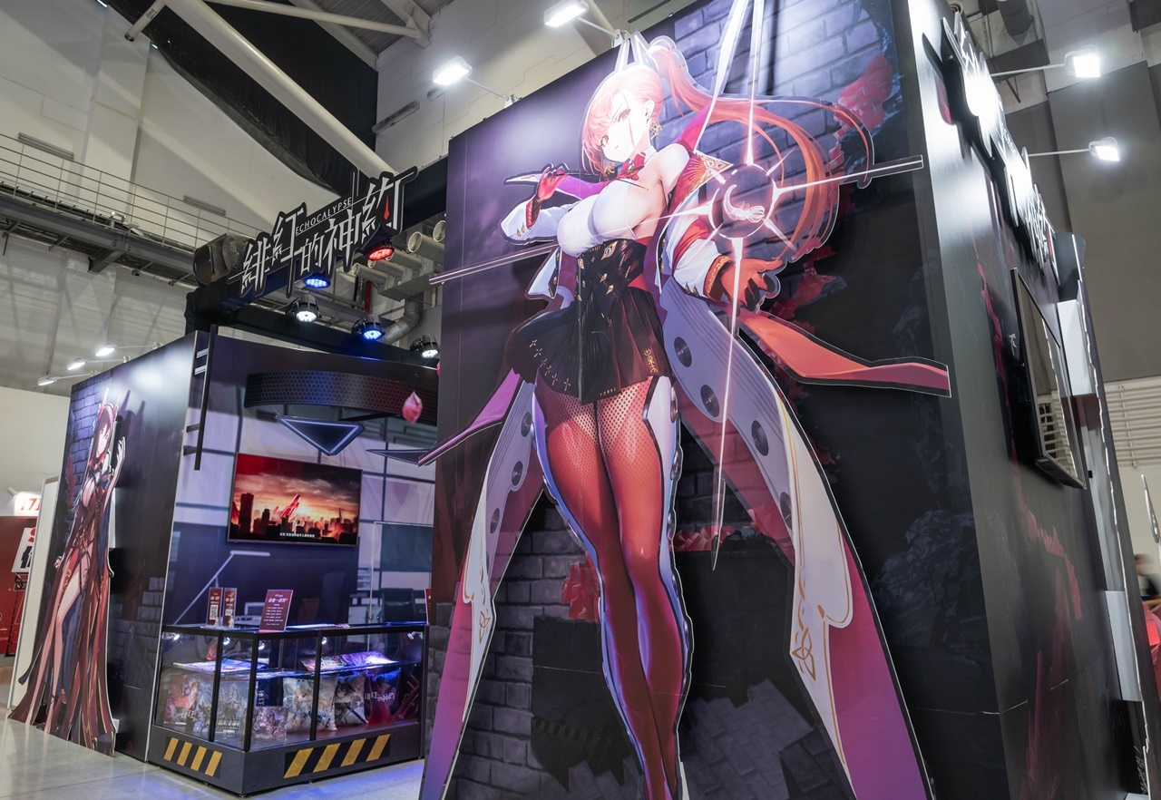 史上最「巨」人心卡牌策略RPG《緋紅的神約 Echocalypse》即將上線、台北電玩展接棒登場！