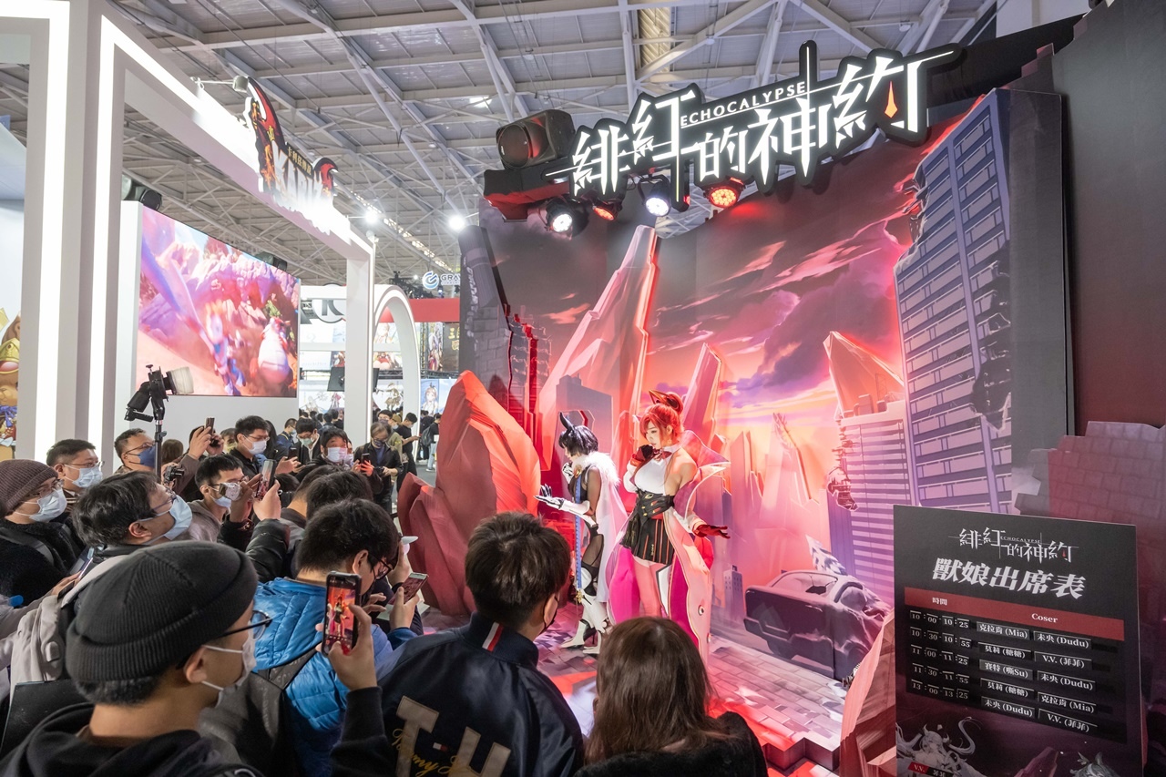 史上最「巨」人心卡牌策略RPG《緋紅的神約 Echocalypse》即將上線、台北電玩展接棒登場！
