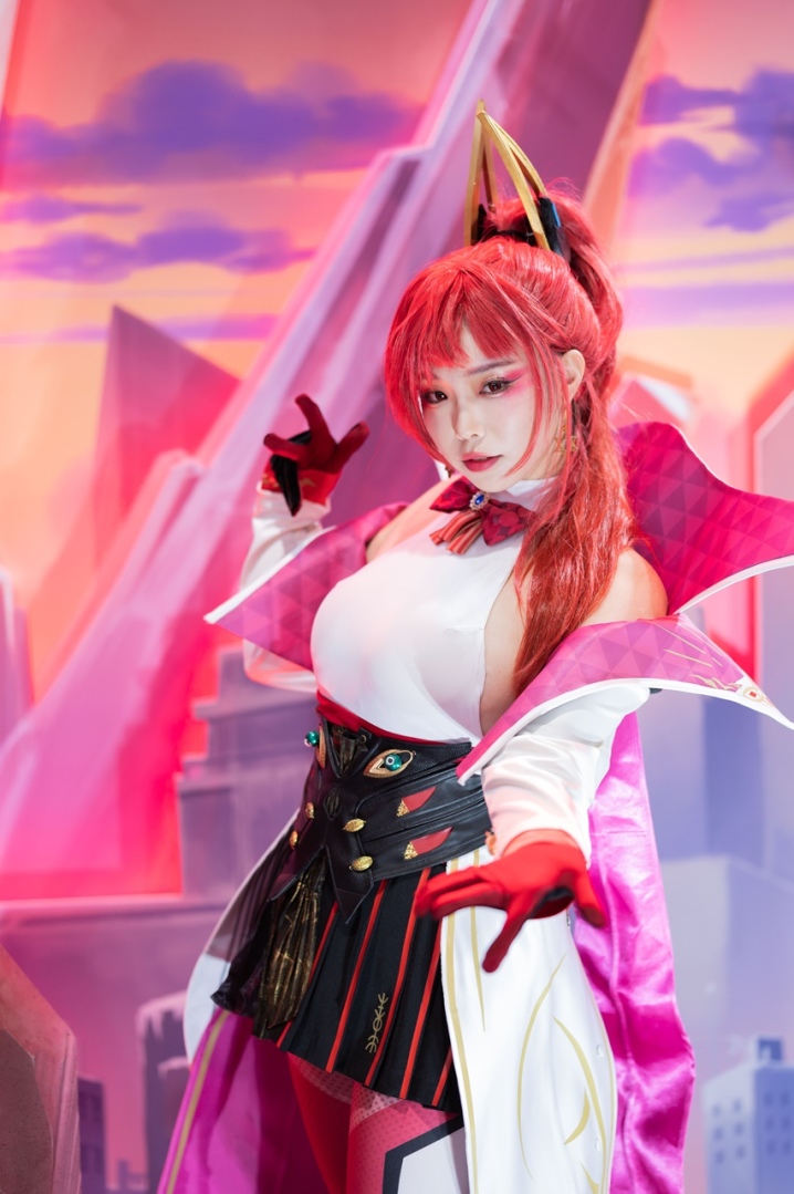 史上最「巨」人心卡牌策略RPG《緋紅的神約 Echocalypse》即將上線、台北電玩展接棒登場！