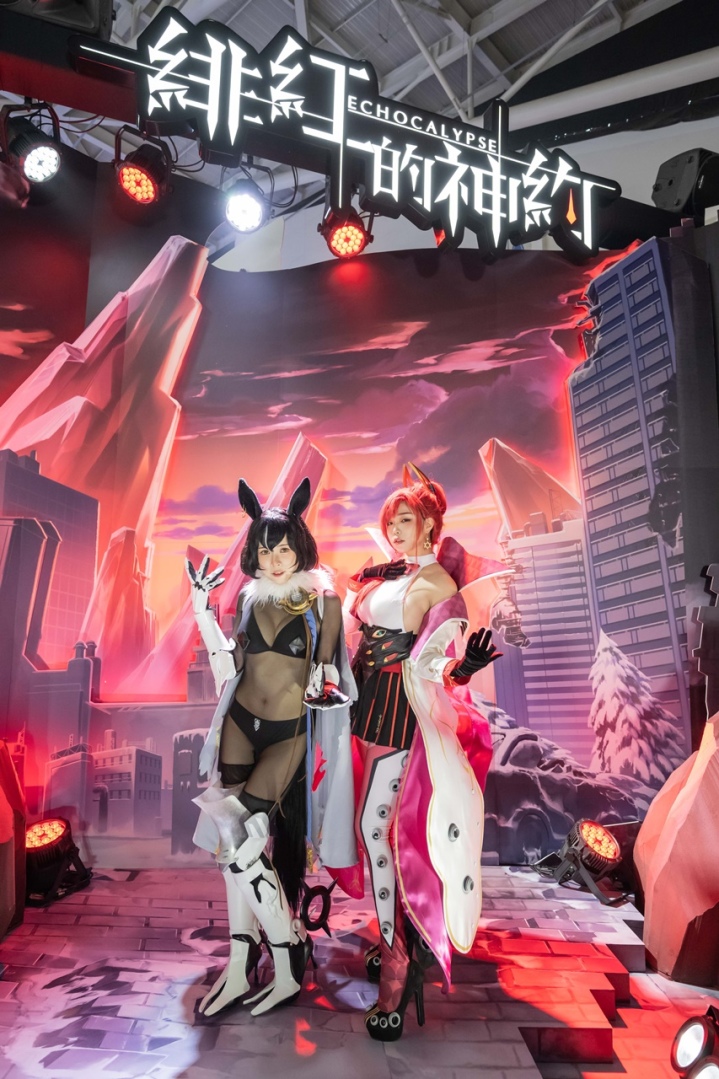 史上最「巨」人心卡牌策略RPG《緋紅的神約 Echocalypse》即將上線、台北電玩展接棒登場！